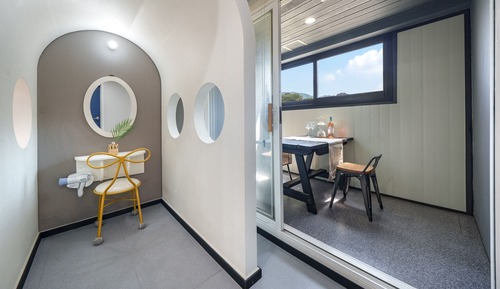 Basic Room, 1 Bedroom (Room 103 (Spa / BBQ))