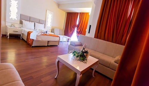 Standard Triple Room, Balcony