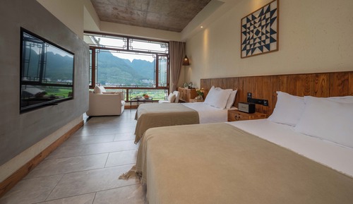 Deluxe Triple Room, Garden View