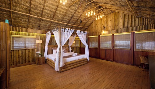 Signature Room, Balcony, Beach View