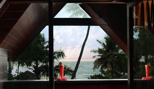 Superior Room, Lake View