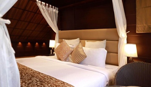 Panoramic Room, Lake View