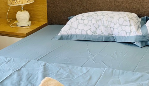 Comfort Room, 1 Queen Bed