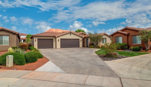 Superior House, Patio, Mountain View