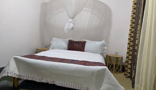 Basic Room, Balcony, Lake View