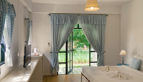 Deluxe Room, River View