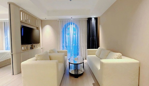 Luxury Suite, Balcony, City View