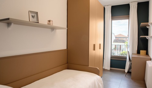 Deluxe Apartment, Tower