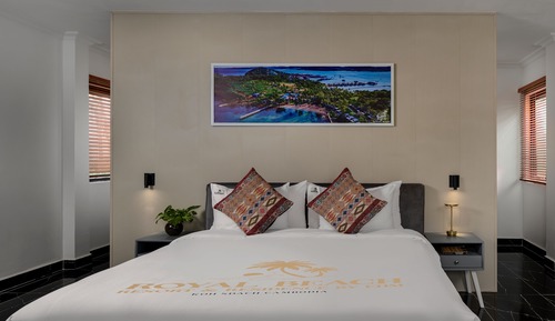 Deluxe Bungalow Pool View Double