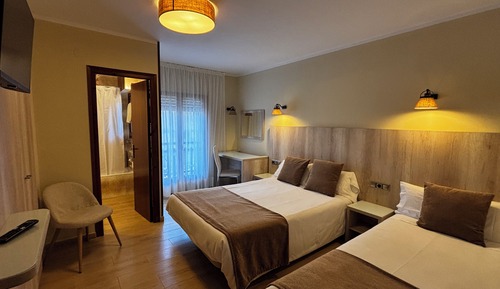 Triple Room, River View
