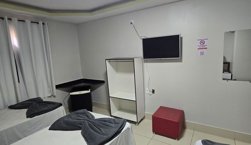 Family Room, Air conditioning