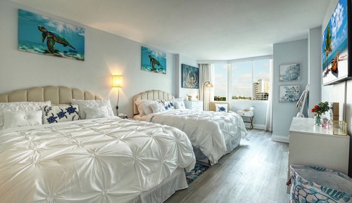 Comfort Suite, City View