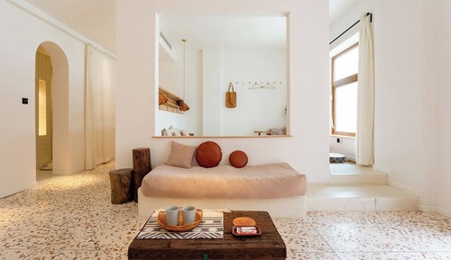 Design Double Room, 1 Queen Bed, Courtyard View