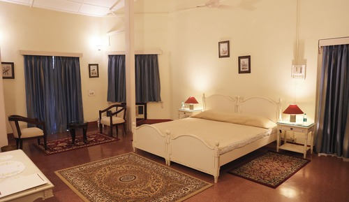 Deluxe Double or Twin Room