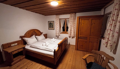 Economy Apartment, Shared Bathroom, Garden View