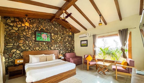 Cottage, Garden View