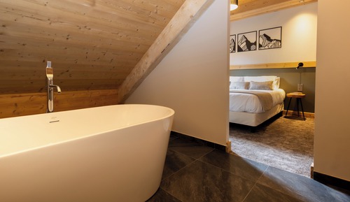 Family Apartment, 4 Bedrooms, Balcony, River View