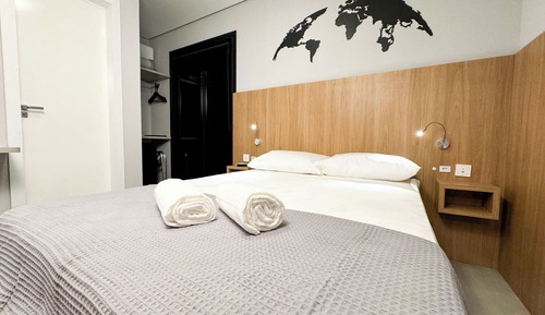 Executive Suite, Private Bathroom