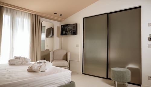 SHANI. ASMAR. MOLLAR.