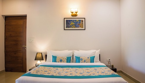 Luxury Room, Balcony, Hill View