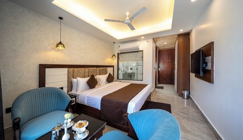 Deluxe Room, Balcony, Mountain View