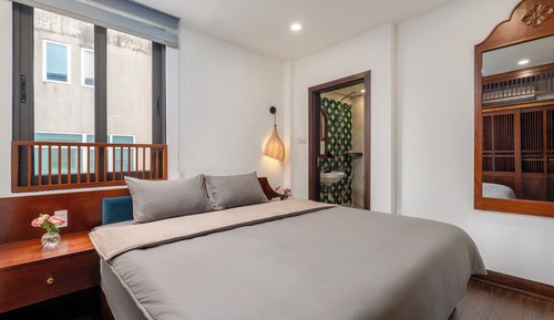 Luxury Suite, Balcony, City View