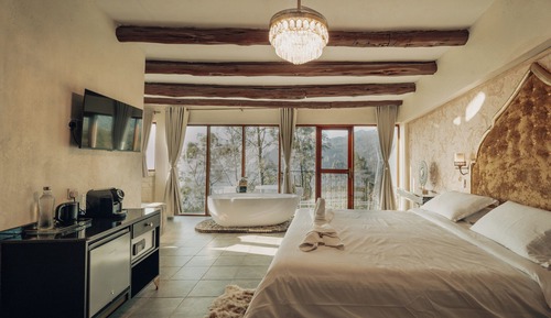 Superior Room, Mountain View