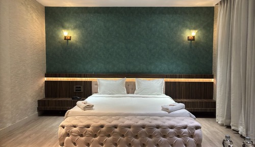 Luxury Room