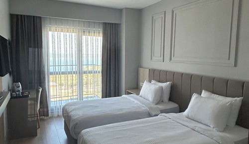 Superior Twin Room, Balcony, Sea View