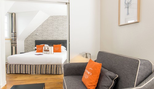 Junior Room, 1 King Bed with Sofa bed, Pets Allowed, Sea View