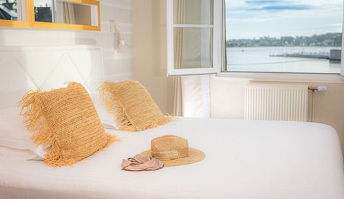 Deluxe Double Room, 1 King Bed, Sea View