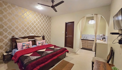 Deluxe Room, Balcony