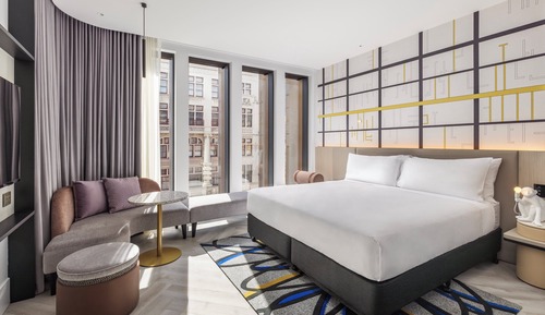 Standard Room, 1 King Bed, City View