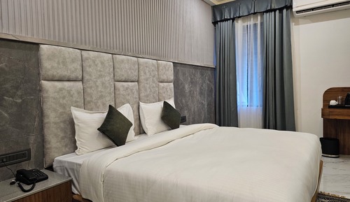 Executive Room, City View