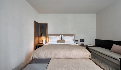 Classic Double Room, 1 King Bed, Non Smoking, Refrigerator