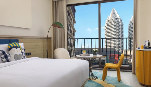 Premium Room, 1 King Bed, Balcony (Super King)