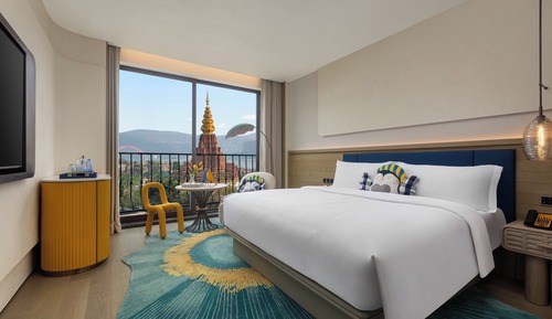 Standard Room, 1 King Bed, Balcony (Super King, Golden Pagoda View)