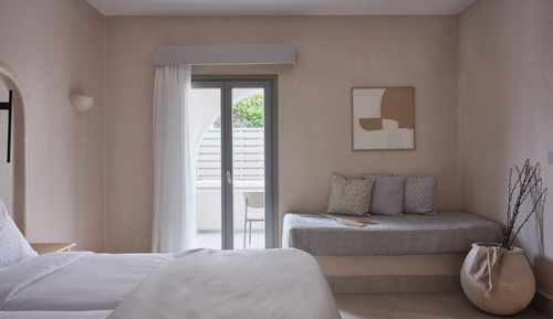 Superior Suite, Pool View