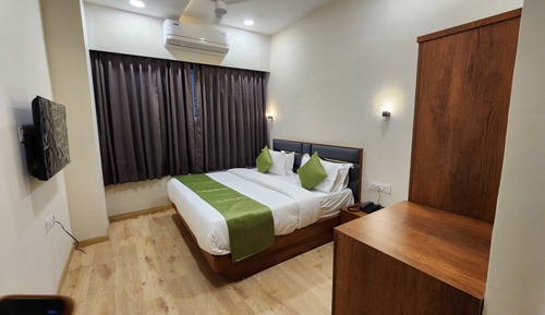 Deluxe Double Room, City View