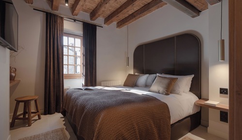 Suite Lys, Grenier à sel de Pérouges