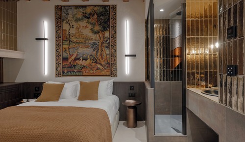 Suite Médaillon, Grenier à sel de Pérouges