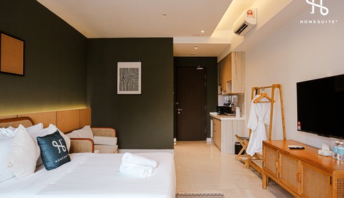 Premier Studio Suite, City View