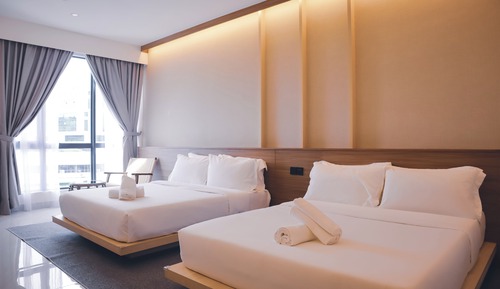 Deluxe Studio Suite, City View