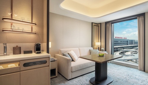 Premier Room, 1 King Bed (Horizon)