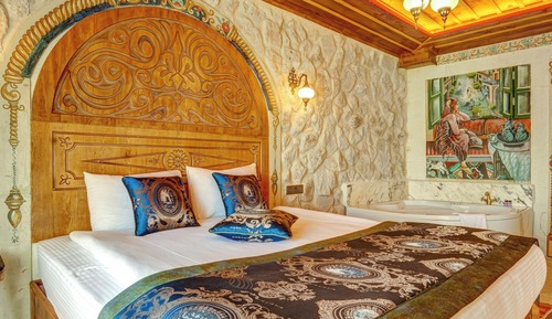 Standard Suite, Valley View