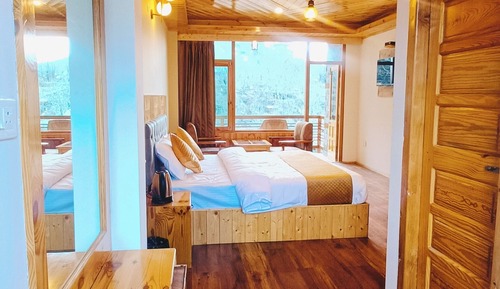 Luxury Double Room, Balcony, Mountain View