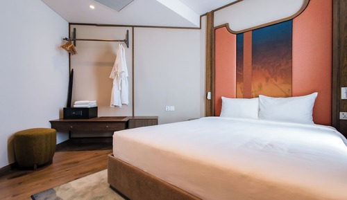 Panoramic Penthouse, 2 Bedrooms, Private Pool, Bay View