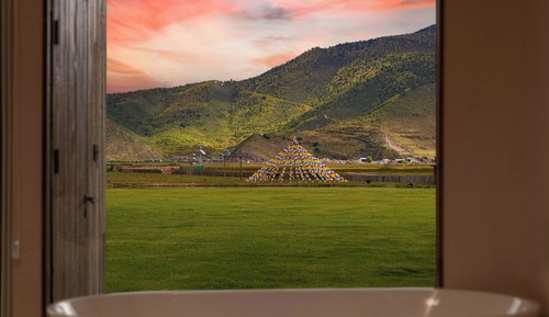 Standard Chalet, Hill View