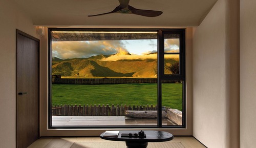 Comfort Chalet, 2 Bedrooms, Hill View