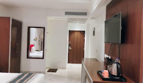 Deluxe Double or Twin Room, City View